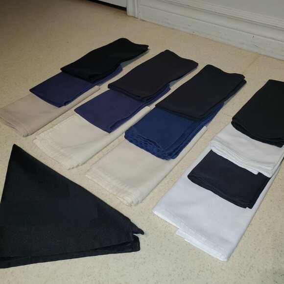 13 piece Ritz Carlton Resort Dining Napkins Deluxe Kitchen Linen - Save $. - Picture 4 of 4